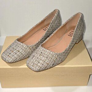 New NYDJ Teddie  Heel Squared Toe Pumps Boucle Size: 8.5